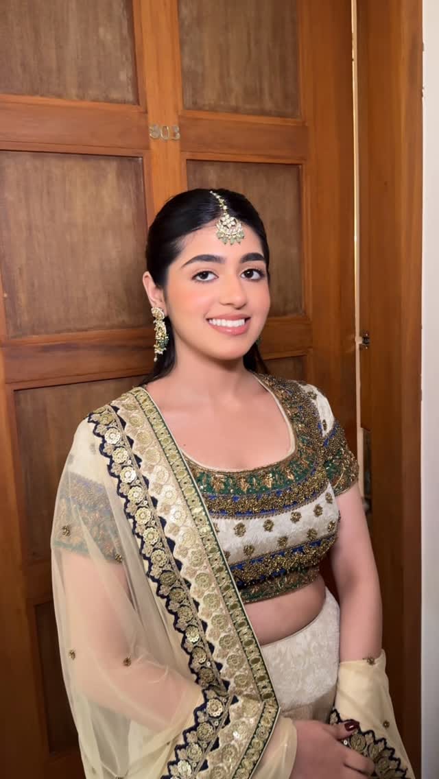 Post 1 by Ravneet Kaur | Bridal Makeup Artist on Instagram (video)