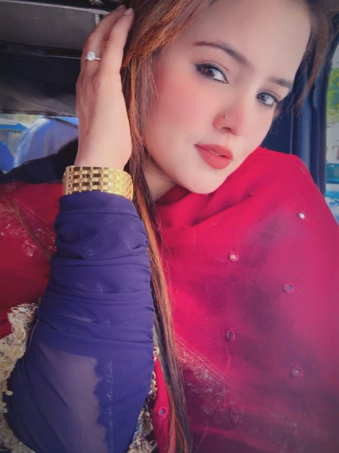 Post 7 by Heena khan on Instagram (carousel)