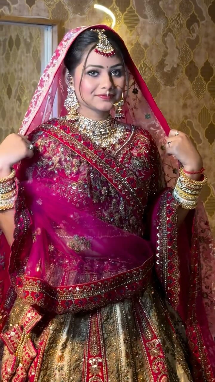 Post 1 by 👨🏻‍🎨 Ďîňêšh Sarathe 👨🏻‍🎨 on Instagram (video)