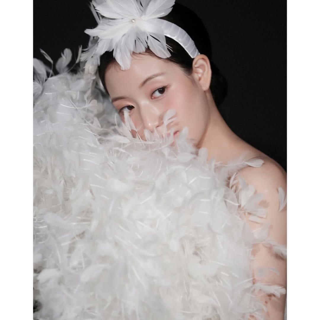 Post 8 by 이경민포레청담차지수 on Instagram (carousel)