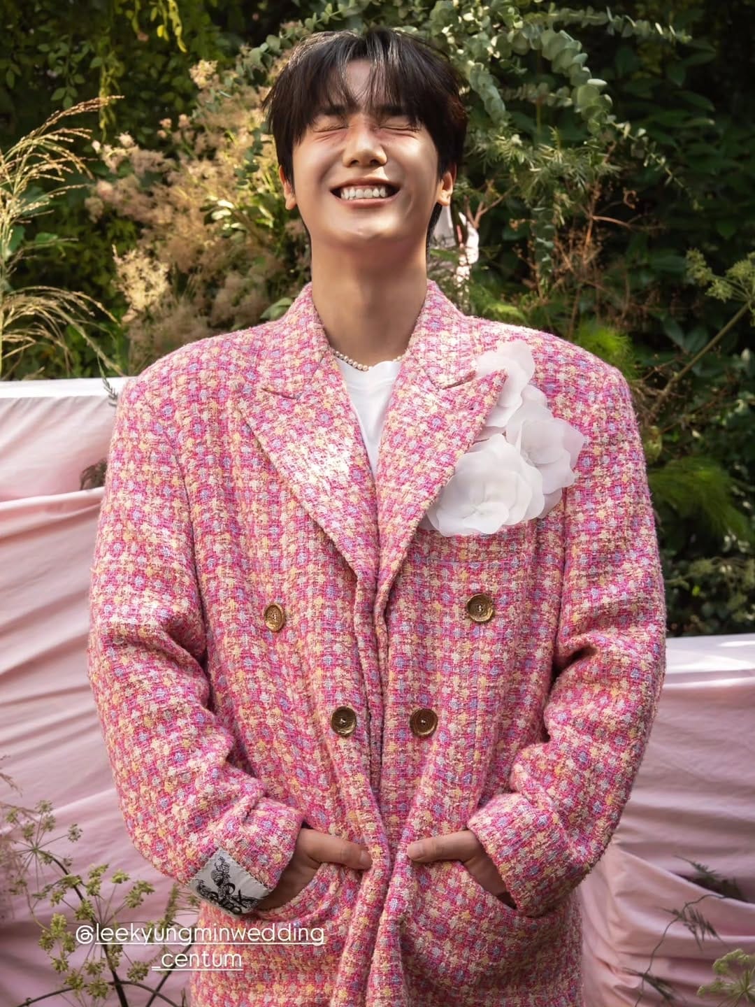 Post 7 by 이경민포레청담차지수 on Instagram (carousel)
