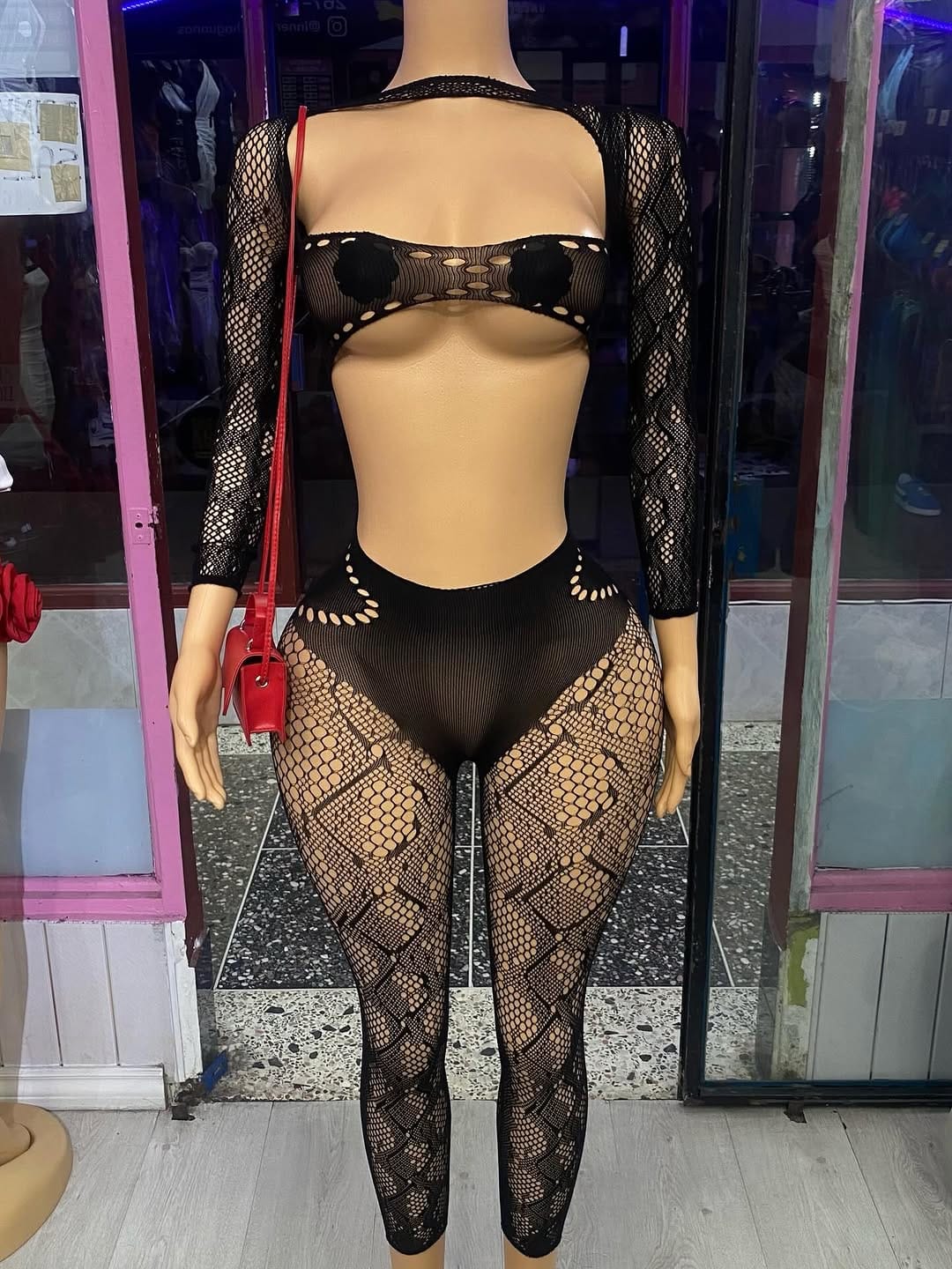 Post 1 by Inner Diva Apparel on Instagram (carousel)