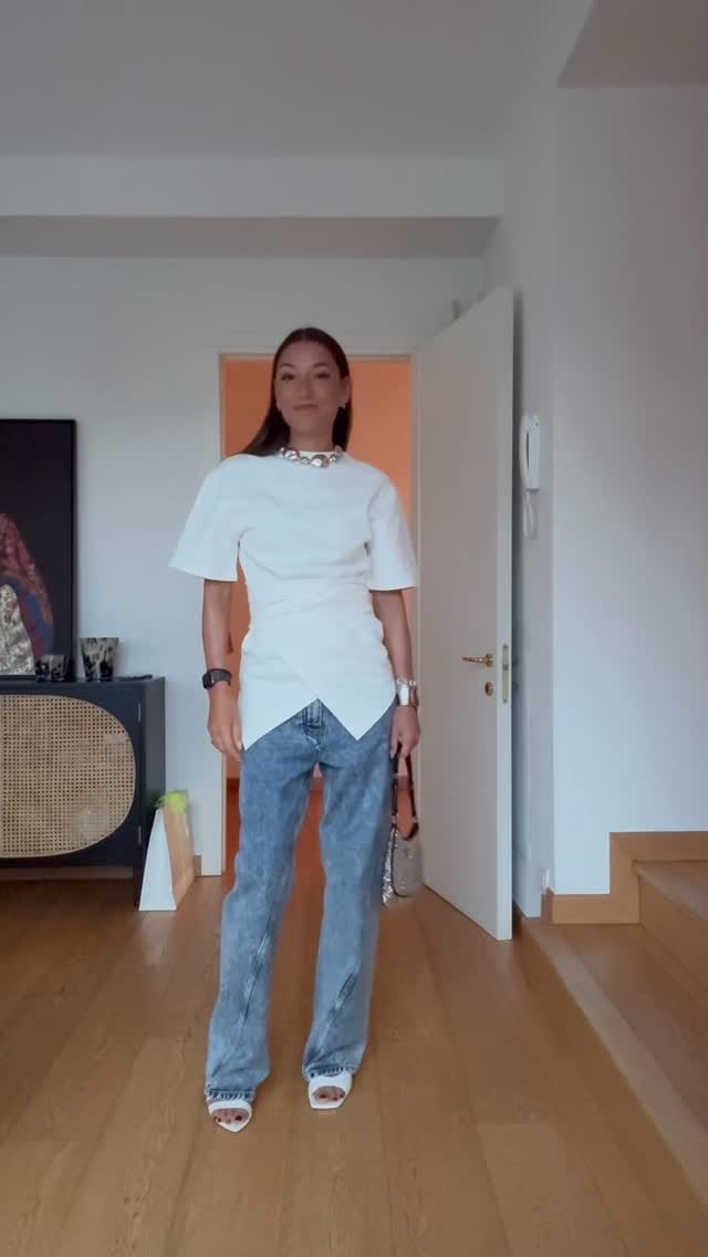 Post 10 by Benedetta Boroli on Instagram (video)