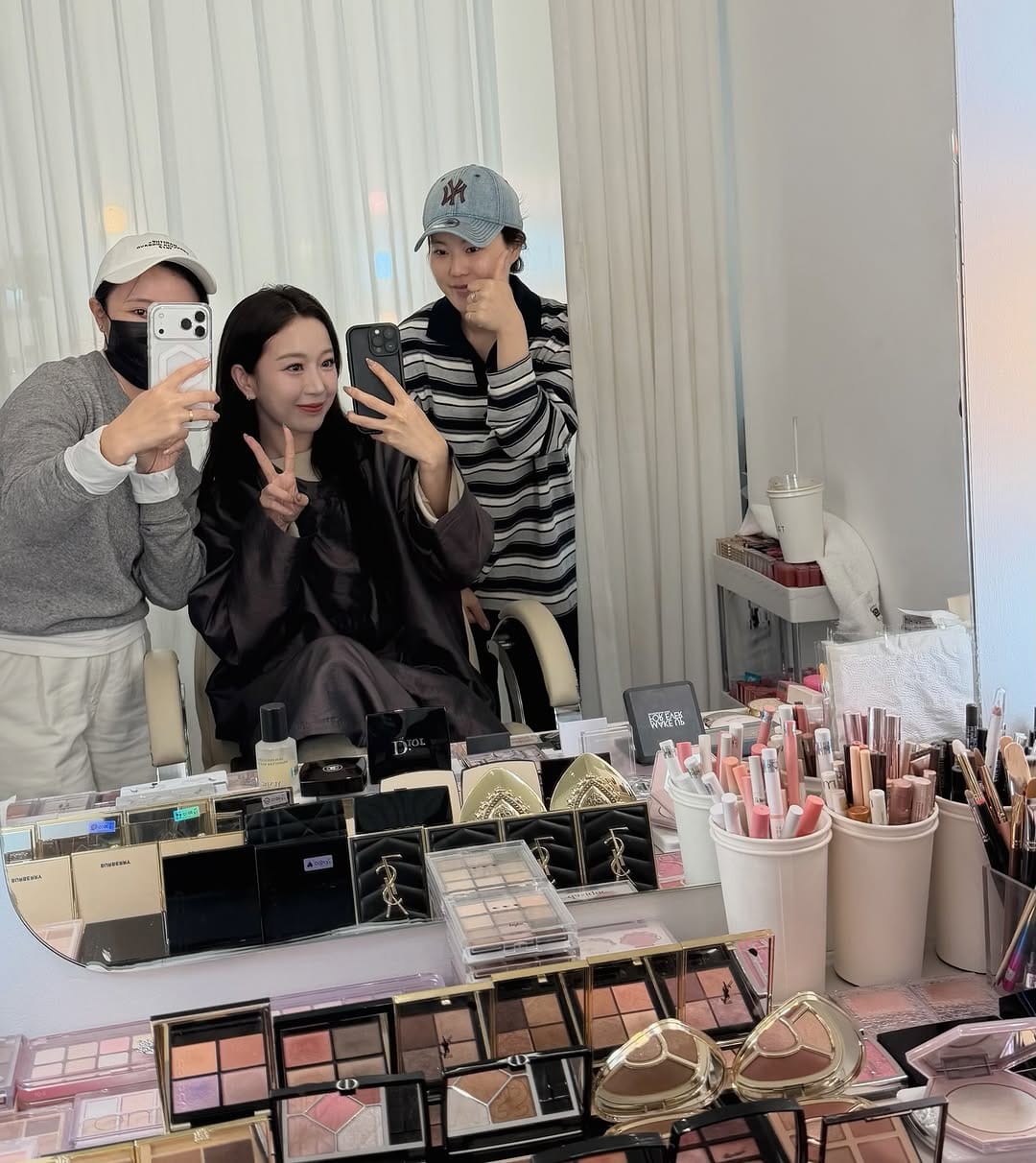 Post 6 by Makeup Artist - Korean style🇰🇷🇹🇭 on Instagram (carousel)