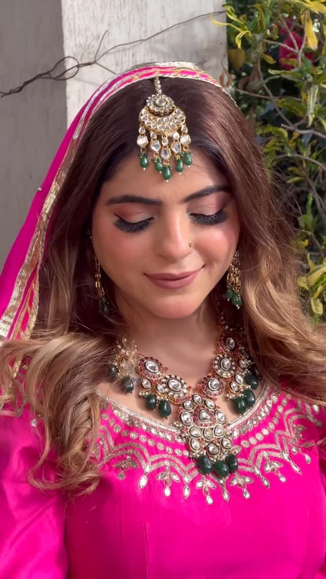 Post 2 by Nandini on Instagram (video)