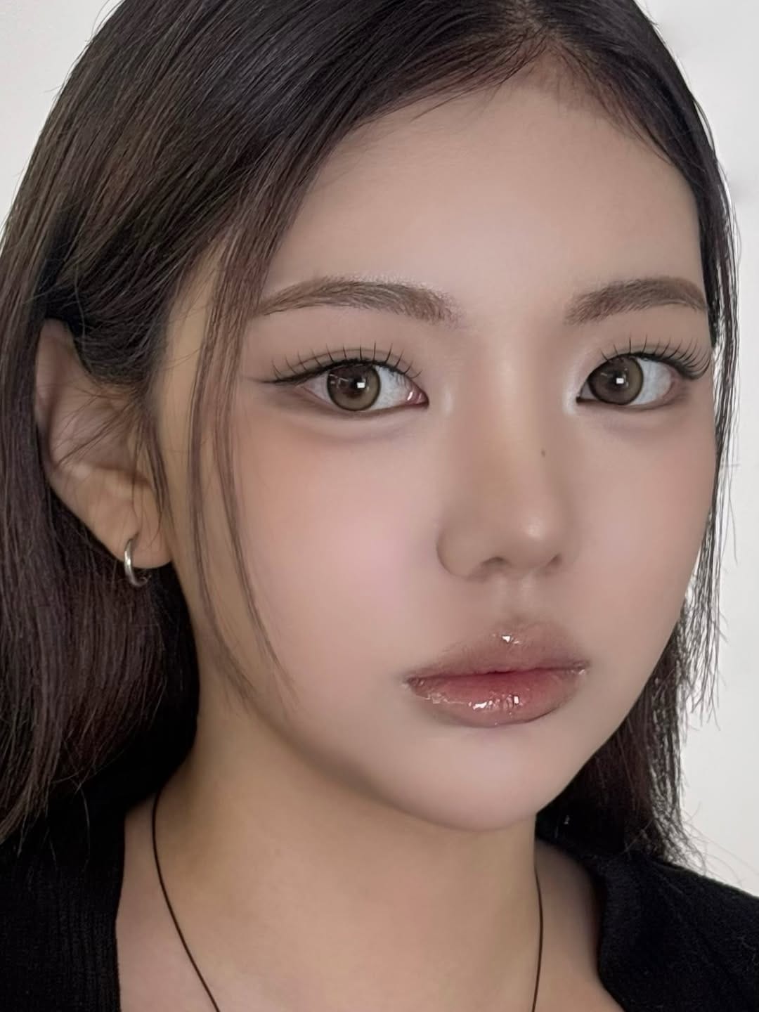 Post 3 by 강남메이크업샵 부산메이크업샵 홍대메이크업샵 서면메이크업샵 청담메이크업샵 신사메이크업샵 멉씨 김소연 on Instagram (carousel)