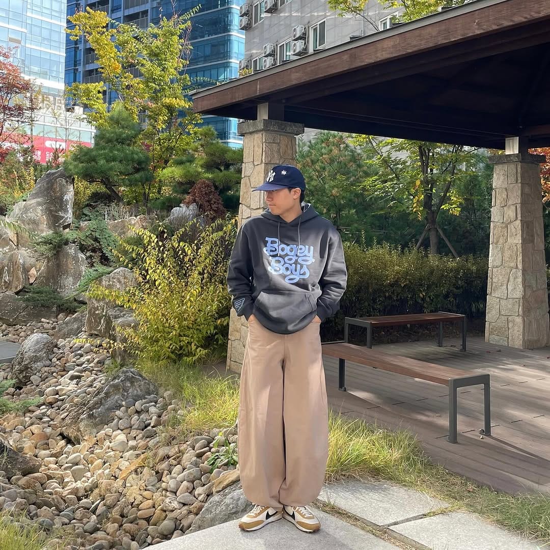 Post 7 by 박민규 on Instagram (carousel)