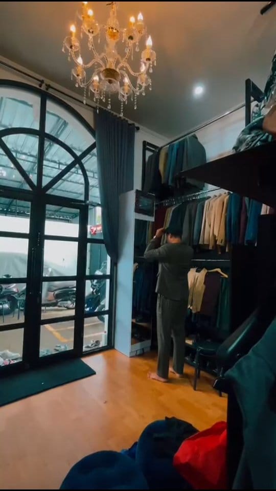 Post 2 by SEWA JAS DENPASAR on Instagram (video)
