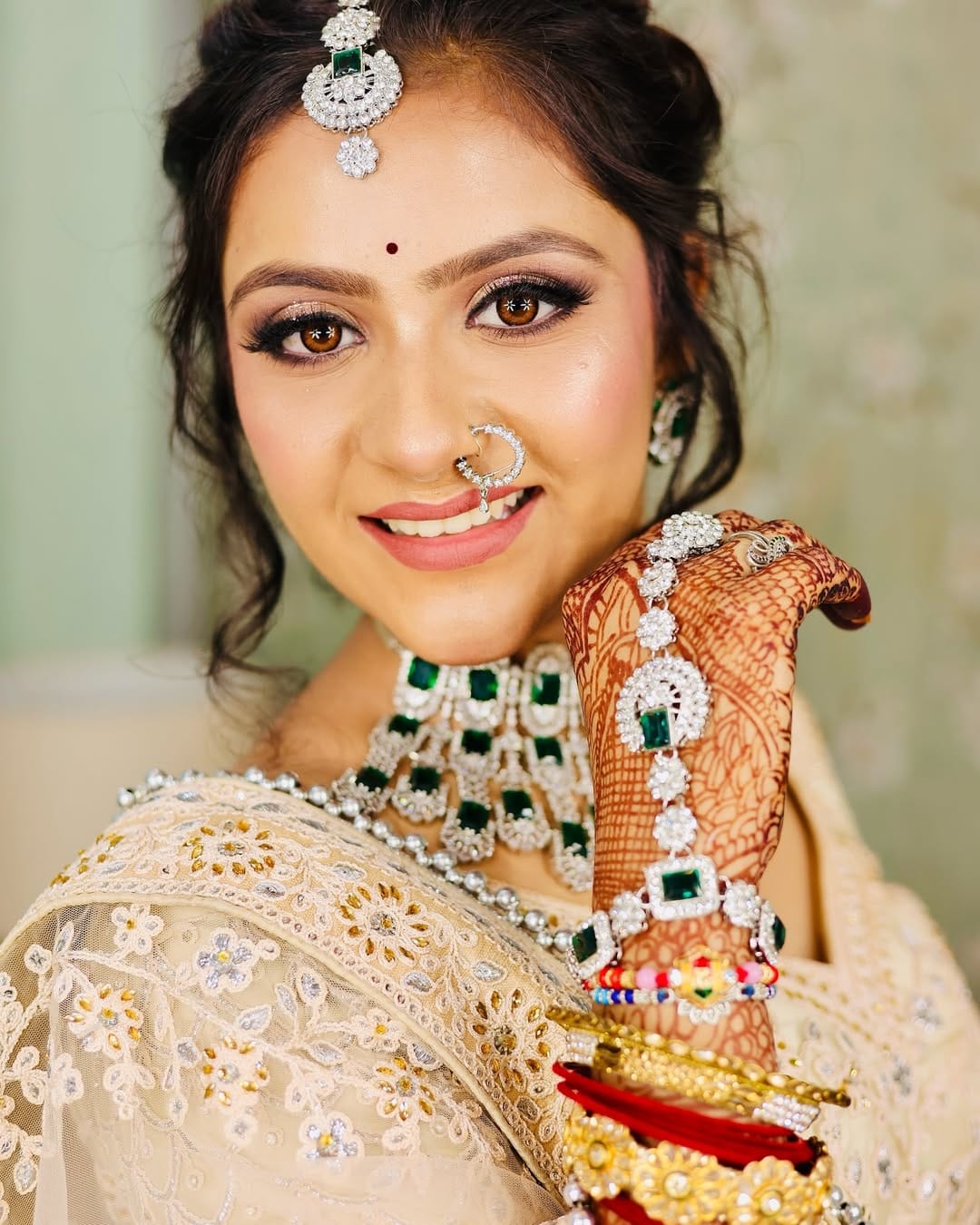 Post 10 by makeover_by_Priyanka on Instagram (carousel)