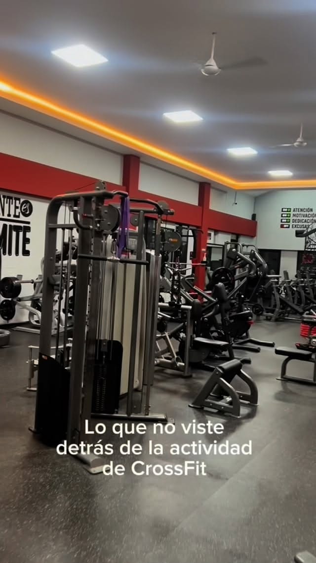 Post 10 by Yuribel Reina on Instagram (video)
