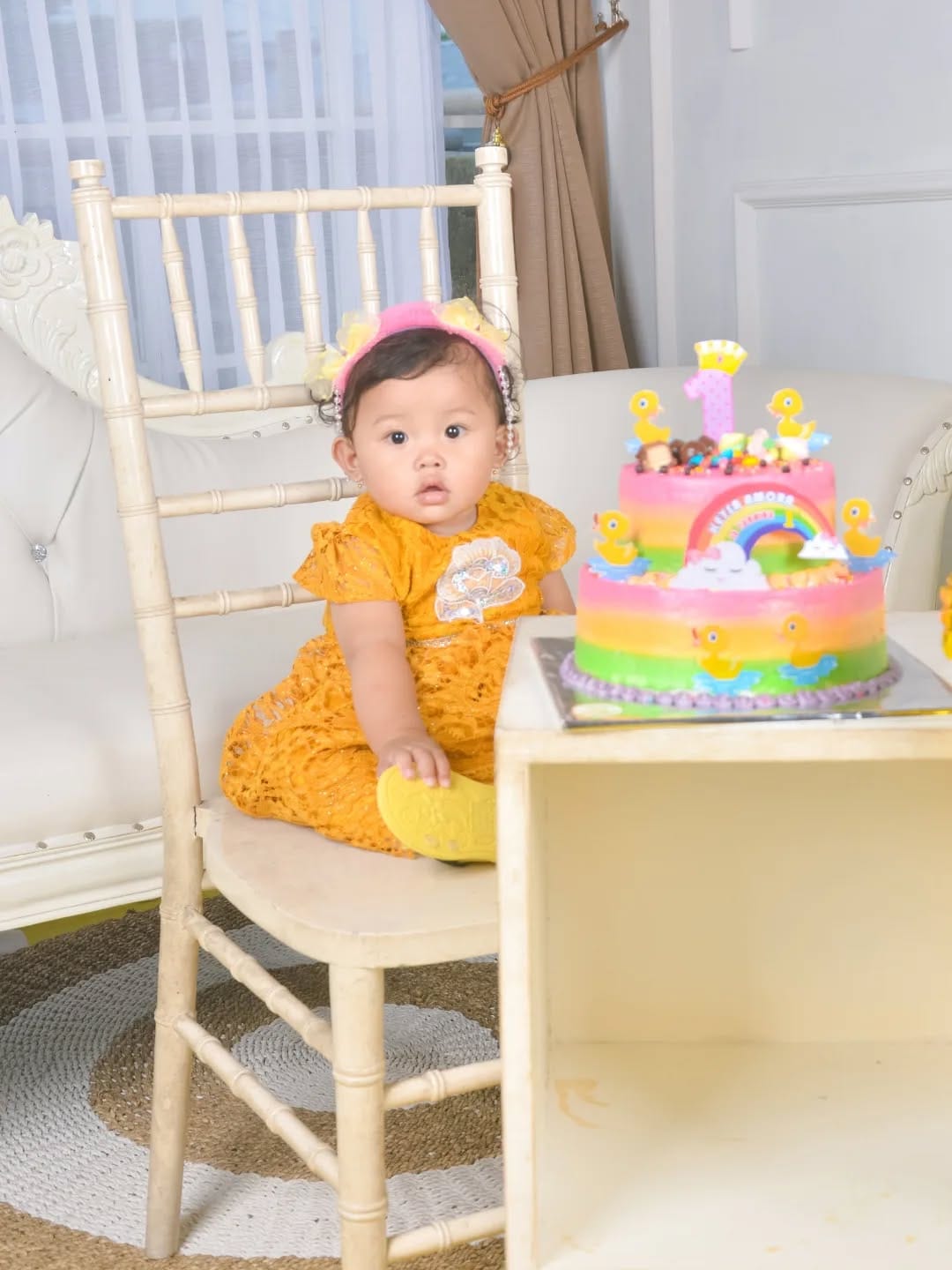 Post 1 by JASA STUDIO FOTO | MAKEUP | CETAK | PIGURA KUDUS on Instagram (carousel)
