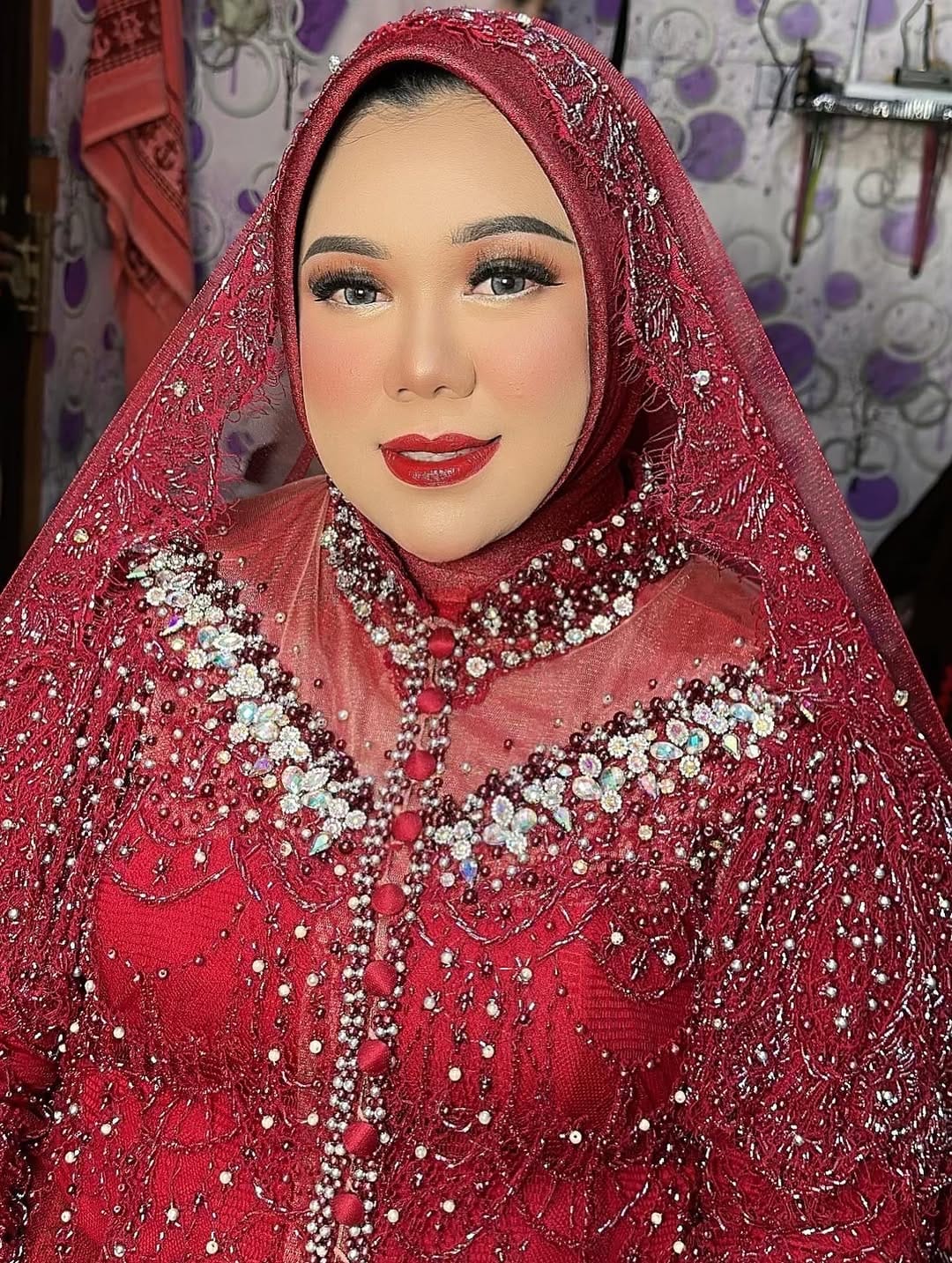 Post 5 by Jenny_mua jaksel jabodetabek on Instagram (carousel)