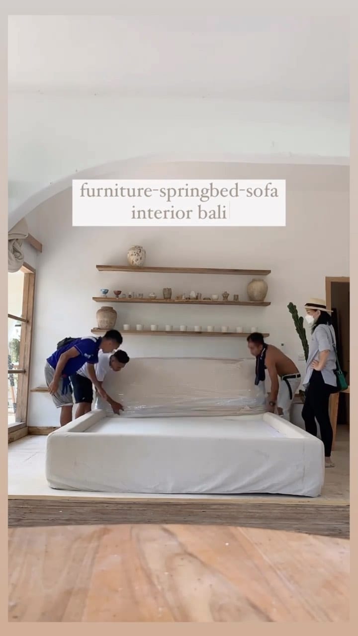 Post 8 by SOFA | FURNITURE | INTERIOR on Instagram (video)