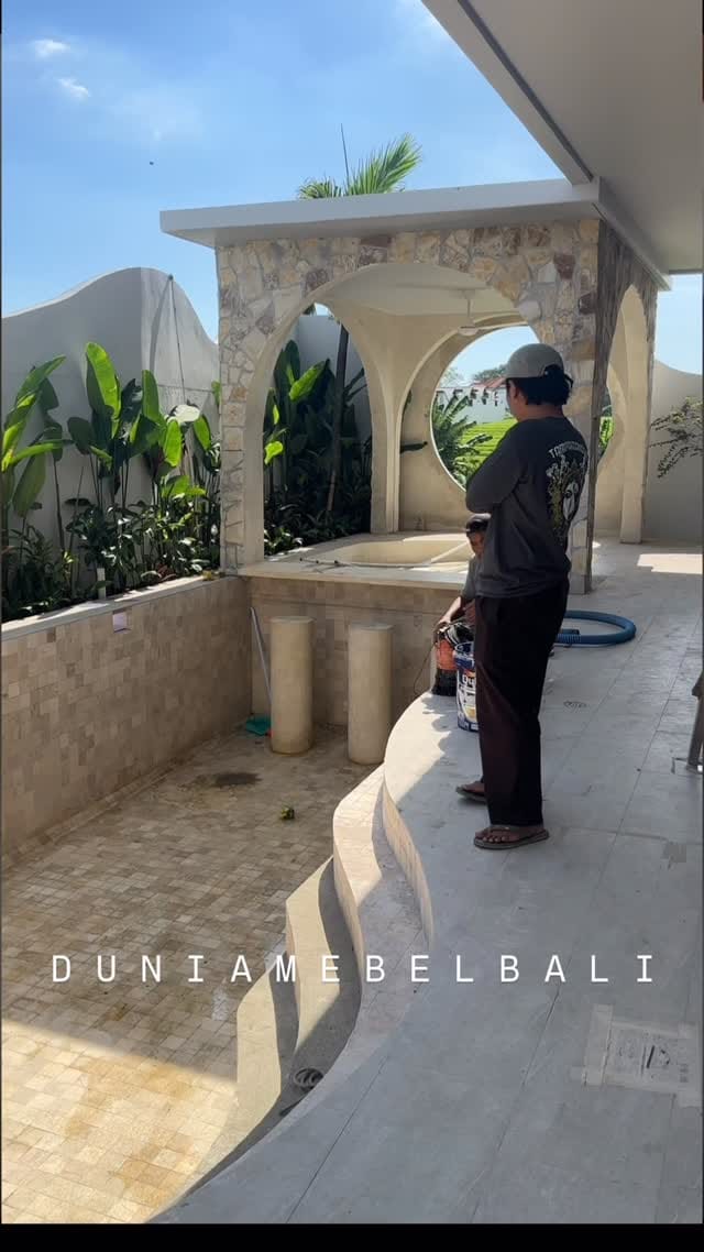 Post 5 by SOFA | FURNITURE | INTERIOR on Instagram (video)