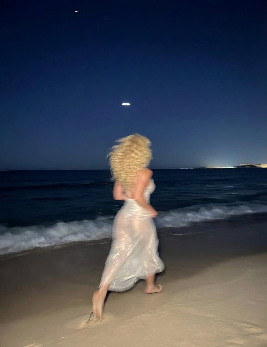 Post 2 by Sea Dream on Instagram (carousel)