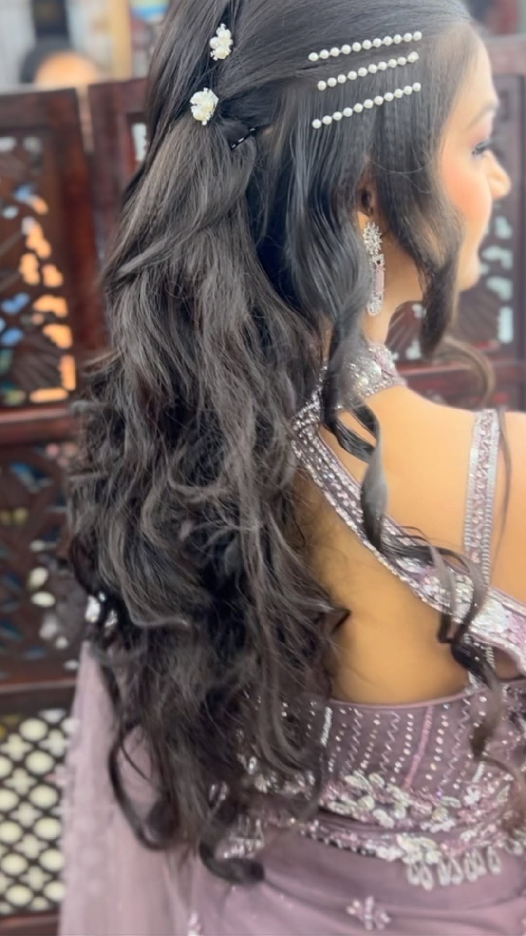 Post 4 by Heena Makeovers on Instagram (video)