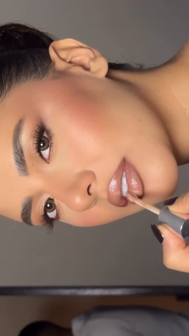 Post 6 by makeupArtist | وَسَنْ عَزيزي on Instagram (video)