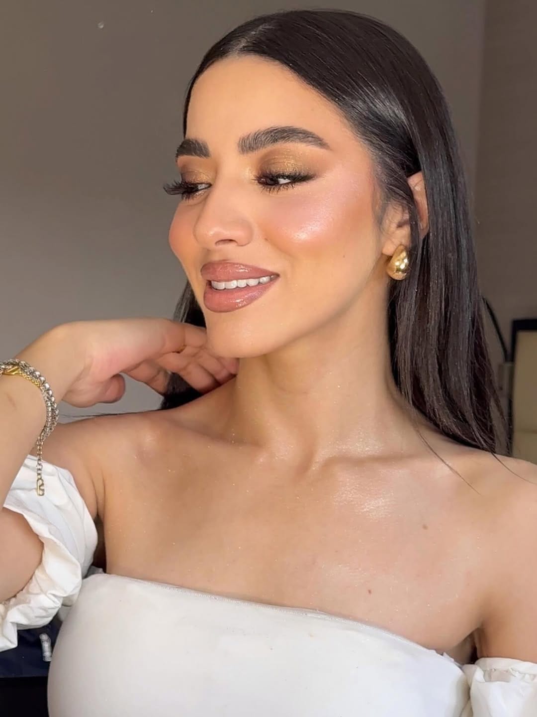 Post 2 by makeupArtist | وَسَنْ عَزيزي on Instagram (carousel)