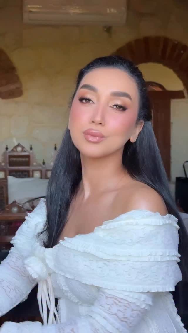 Post 5 by makeupArtist | وَسَنْ عَزيزي on Instagram (video)