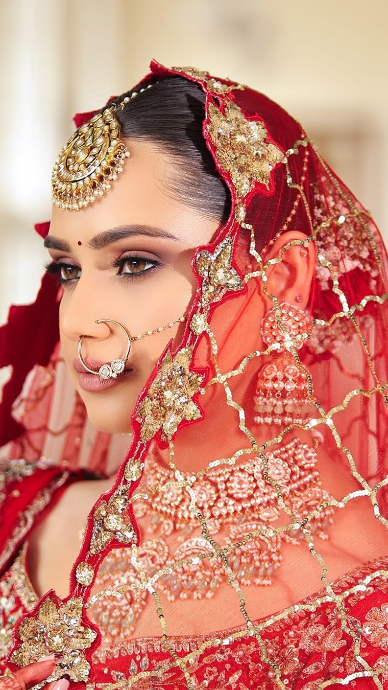 Post 9 by Shivani Kumar | Makeup Artist on Instagram (video)