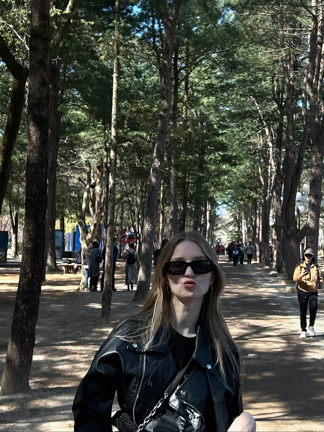 Post 5 by Camilla Kim / Fashion stylist on Instagram (carousel)