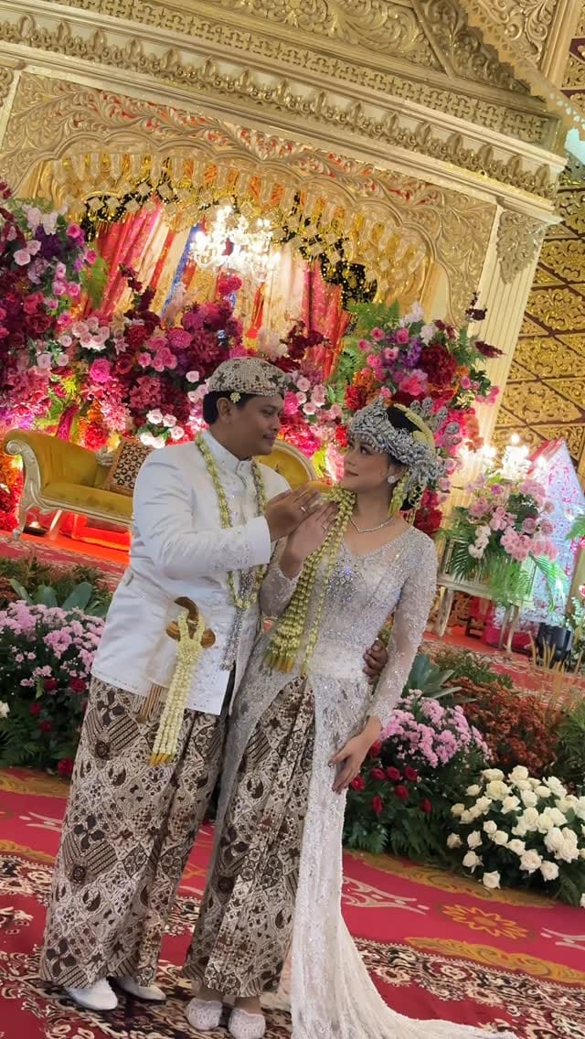 Post 2 by beblooms.wedding on Instagram (video)