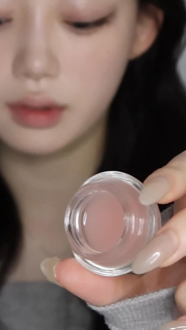 Post 6 by glow on Instagram (video)