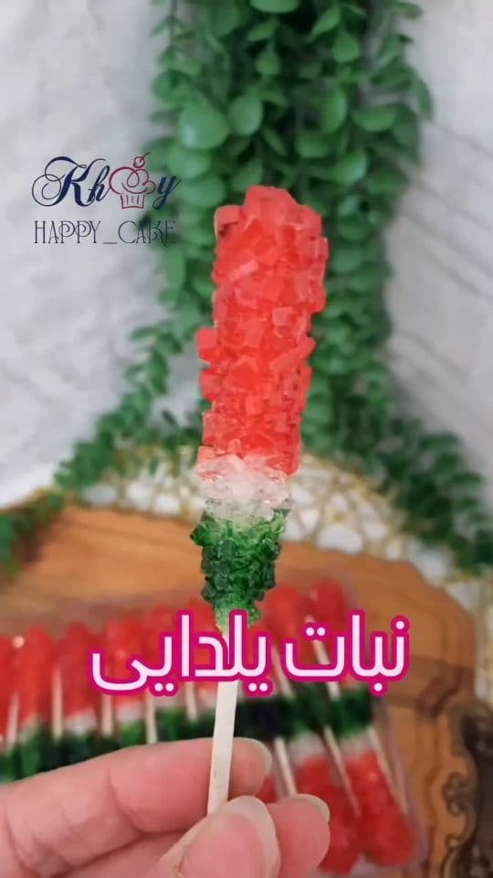 Post 2 by happy days= happy cakes on Instagram (video)