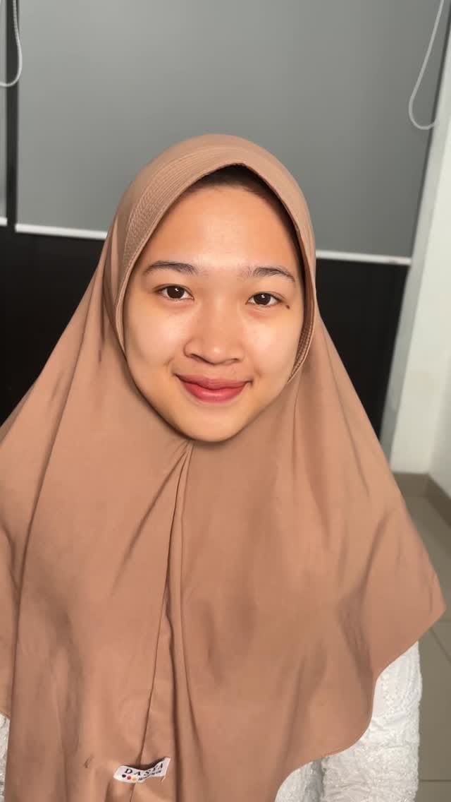 Post 2 by MUA BEKASI & MUA JABODETABEK on Instagram (video)