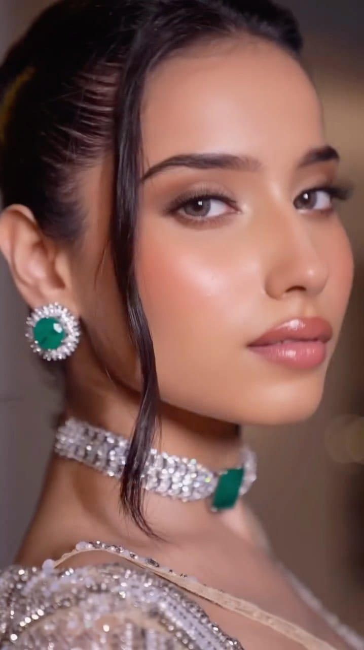 Post 10 by Shilpa Artistry on Instagram (video)