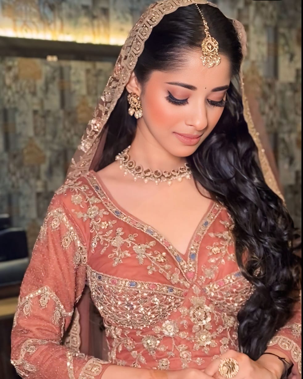 Post 10 by #Lucknowmakeupartist on Instagram (image)