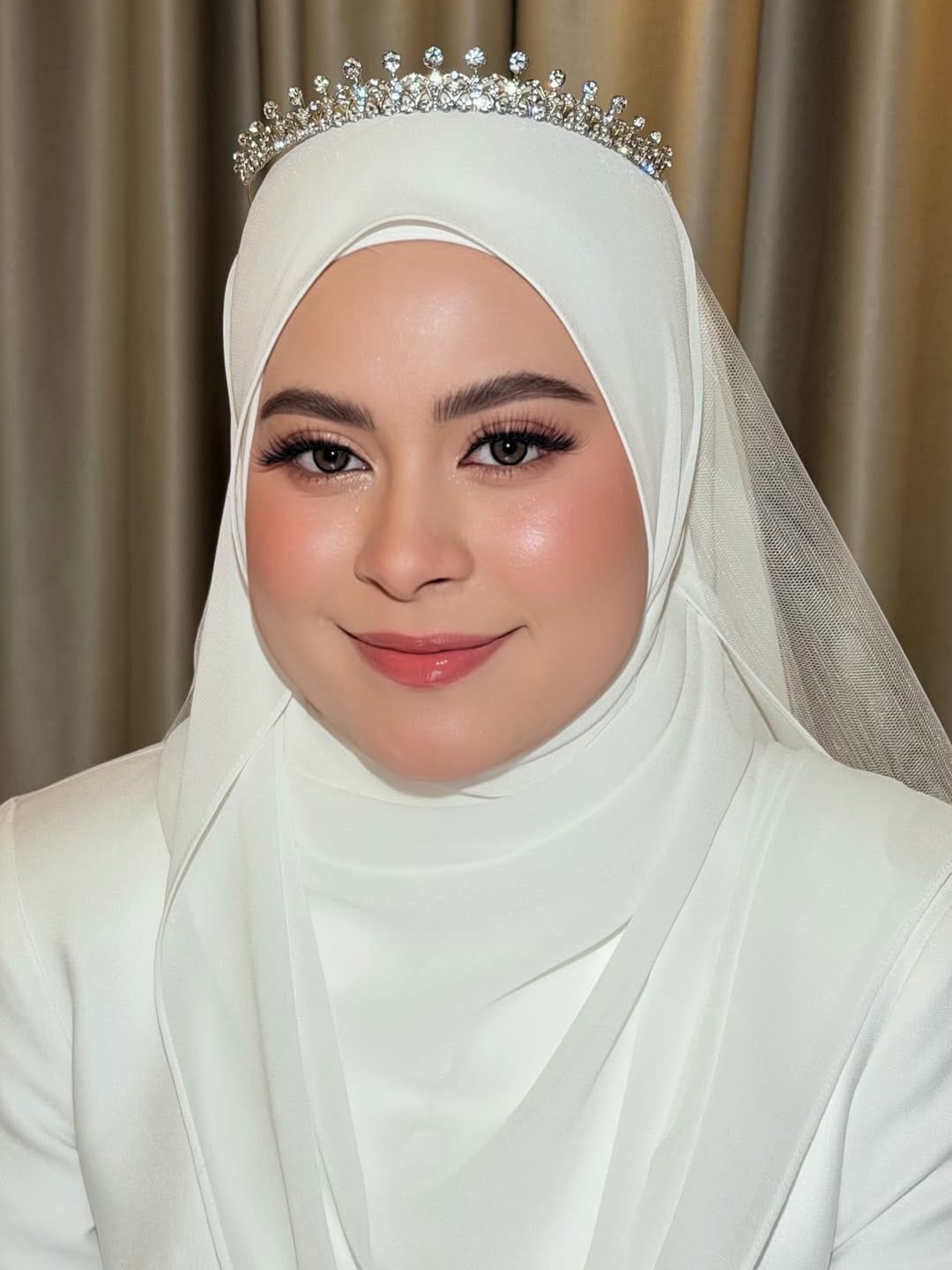 Post 3 by SheraHisham | Makeup Artist on Instagram (carousel)