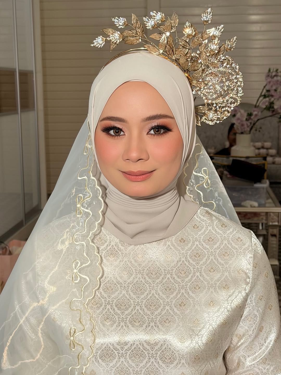 Post 5 by SheraHisham | Makeup Artist on Instagram (carousel)