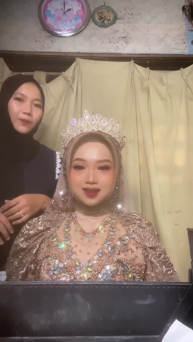 Post 5 by MUA JABODETABEK & SEKITARNYA on Instagram (video)
