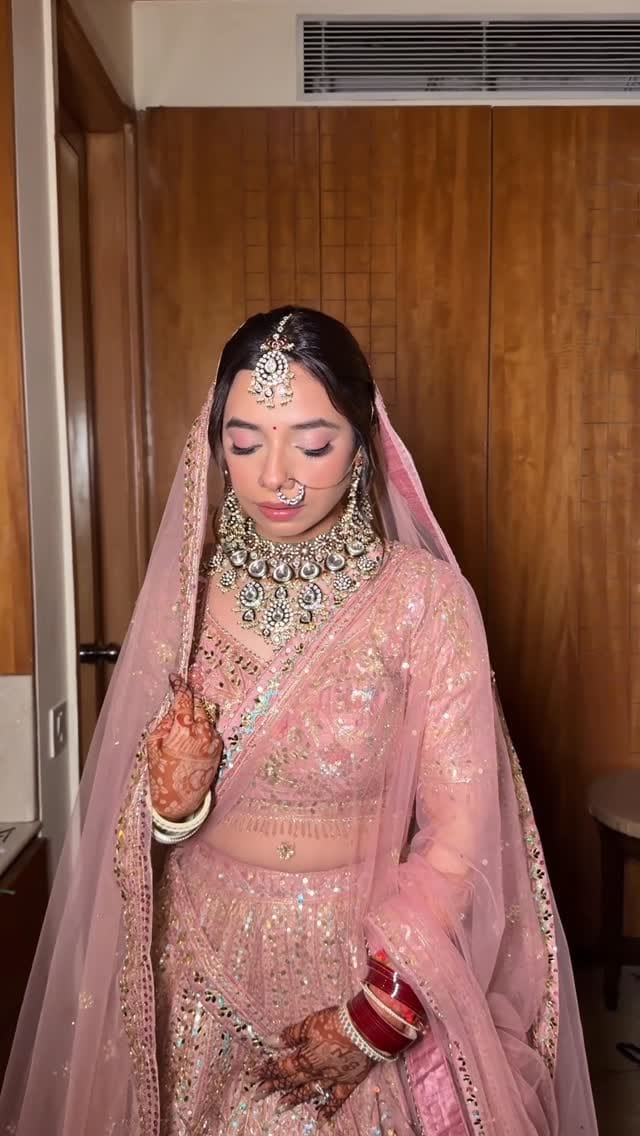 Post 4 by Vanya Bhatnagar Vig on Instagram (video)