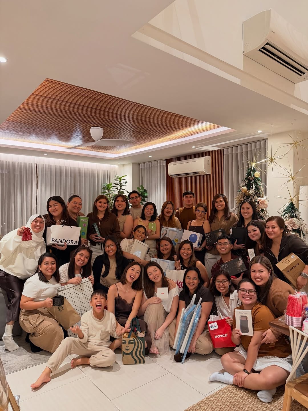 Post 3 by Jacqe Yuengtian-Gutierrez on Instagram (carousel)