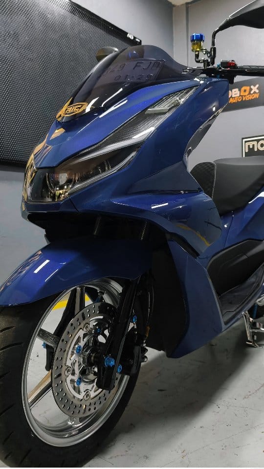 Post 9 by Motobox Auto Detailing and Custom on Instagram (video)