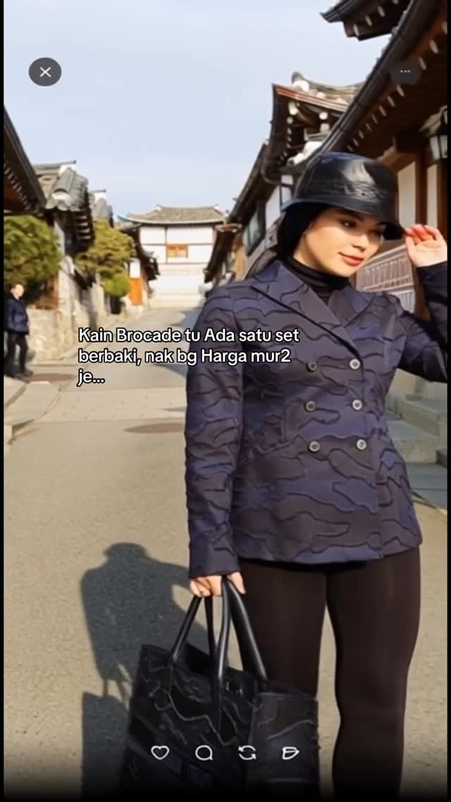 Post 8 by Kain pasang terbaru pilihan keluarga anda on Instagram (video)