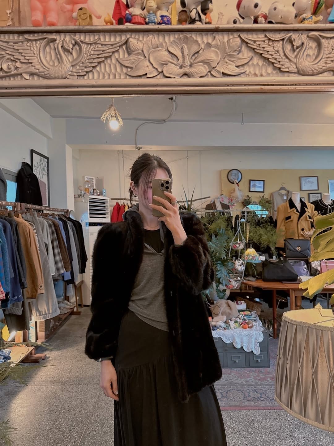 Post 5 by 브루클린빈티지(브빈) 대전빈티지샵 on Instagram (carousel)