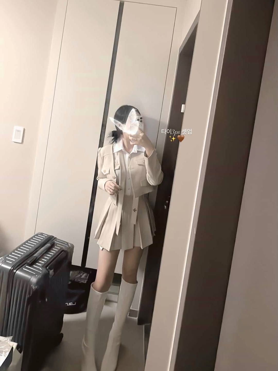 Post 4 by 뽀잉🌹 하이퀄리티 수입의류 구월동옷가게 퍼스트에비뉴 (𝟏𝐬𝐭 𝐀𝐯𝐞𝐧𝐮𝐞) on Instagram (carousel)