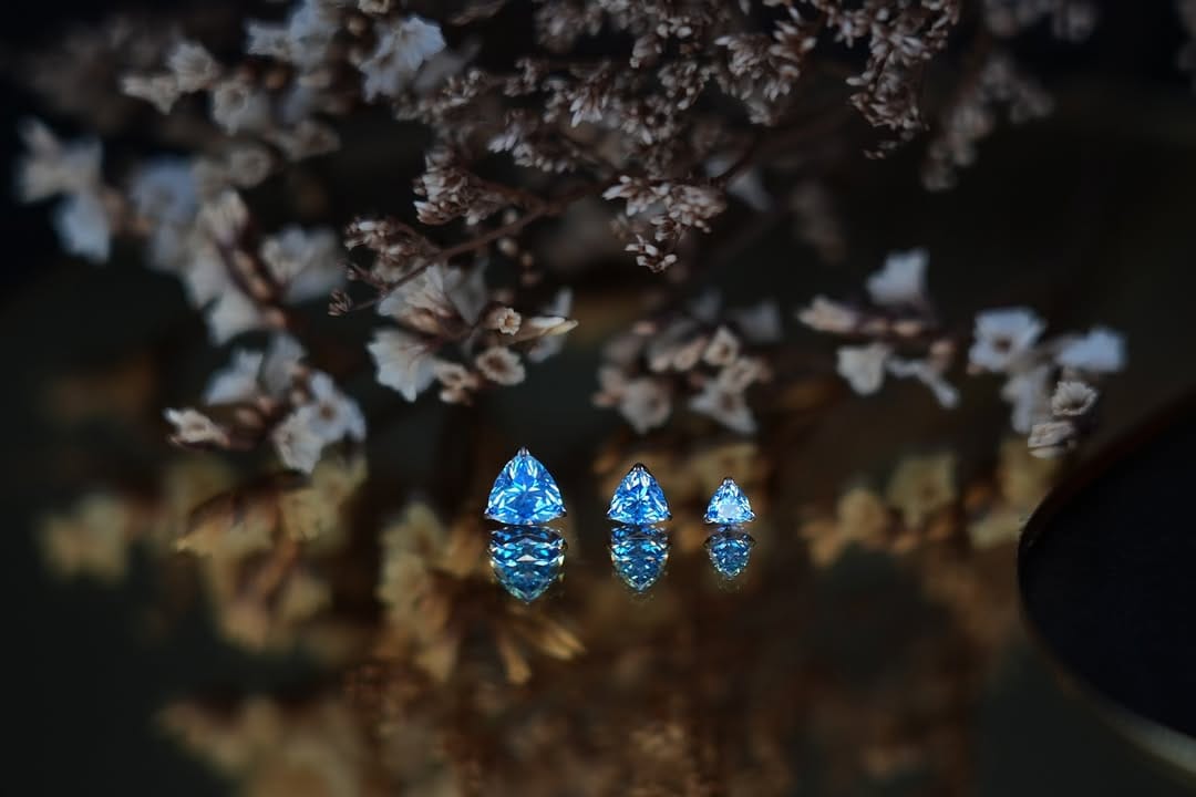 Post 4 by 부산 이코 피어싱 ico piercing on Instagram (carousel)