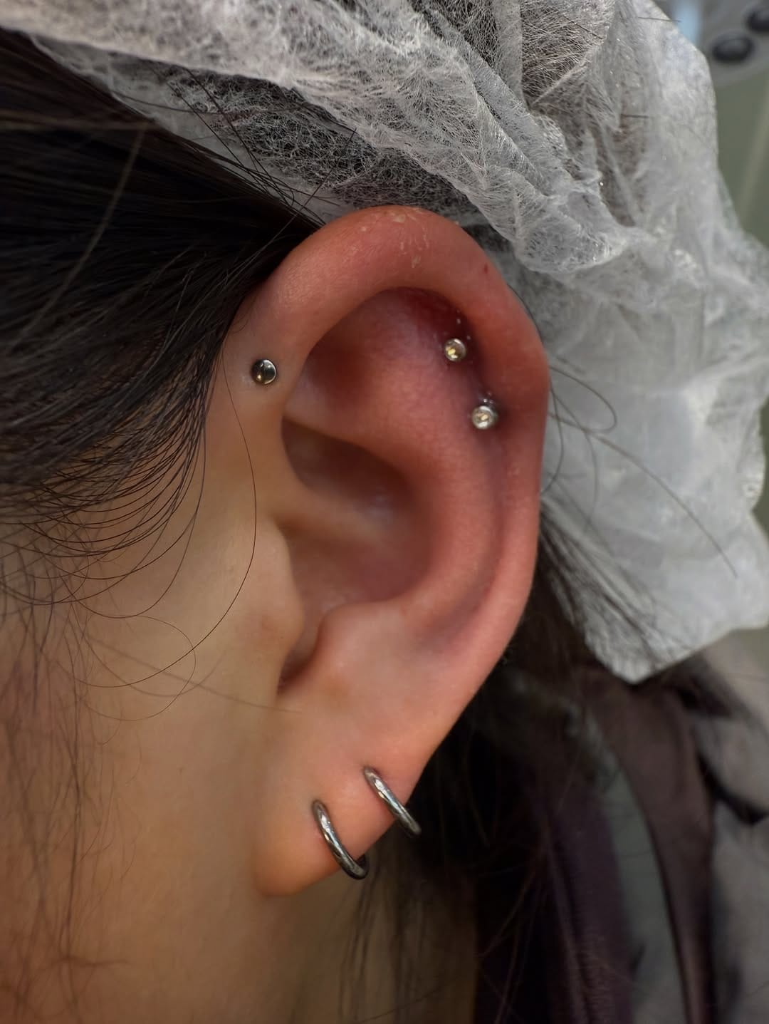 Post 6 by 부산 이코 피어싱 ico piercing on Instagram (carousel)