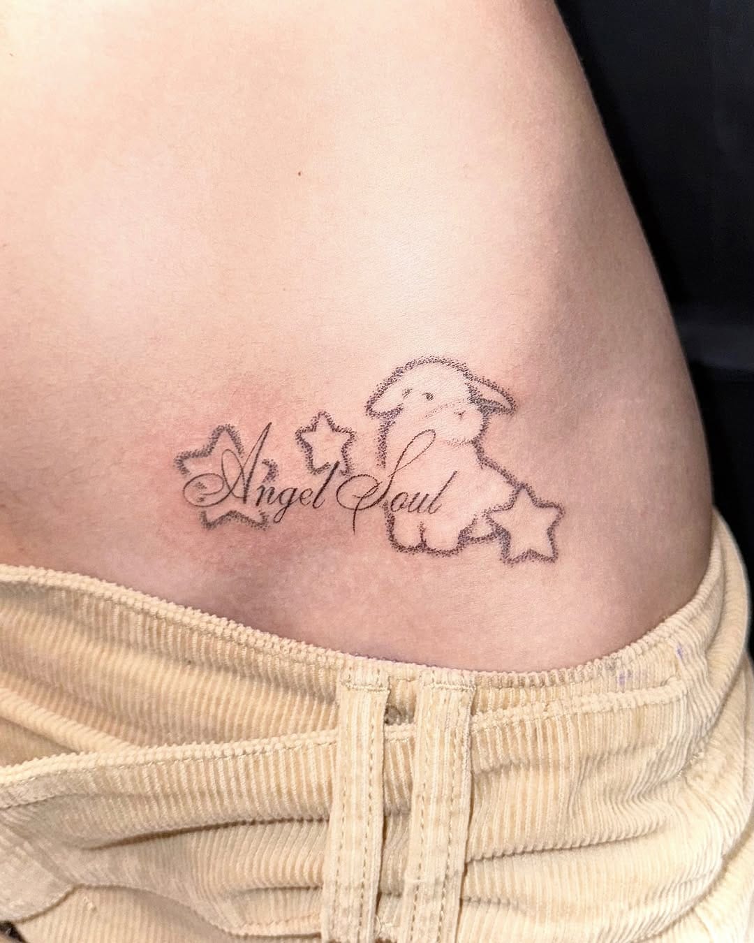Post 4 by 핸드포크 Handpoke ** 진니포크 on Instagram (image)
