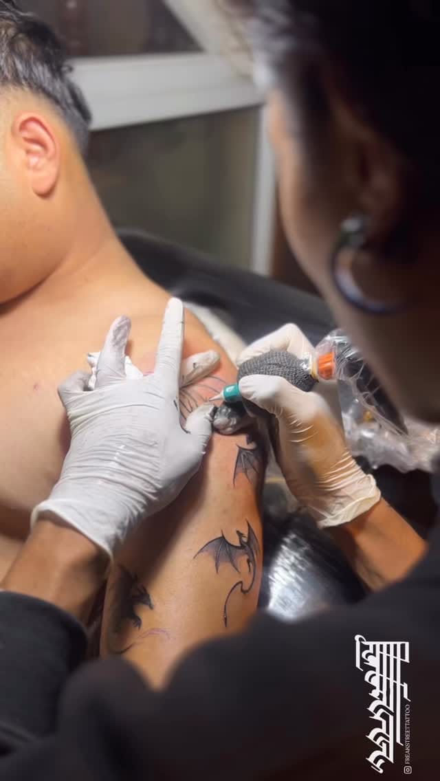 Post 2 by Freakstreettattoo on Instagram (video)