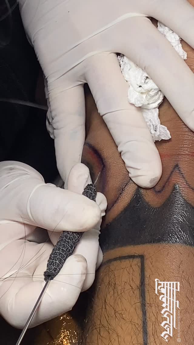 Post 1 by Freakstreettattoo on Instagram (video)