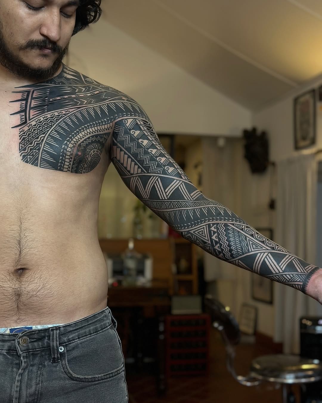 Post 8 by Freakstreettattoo on Instagram (carousel)