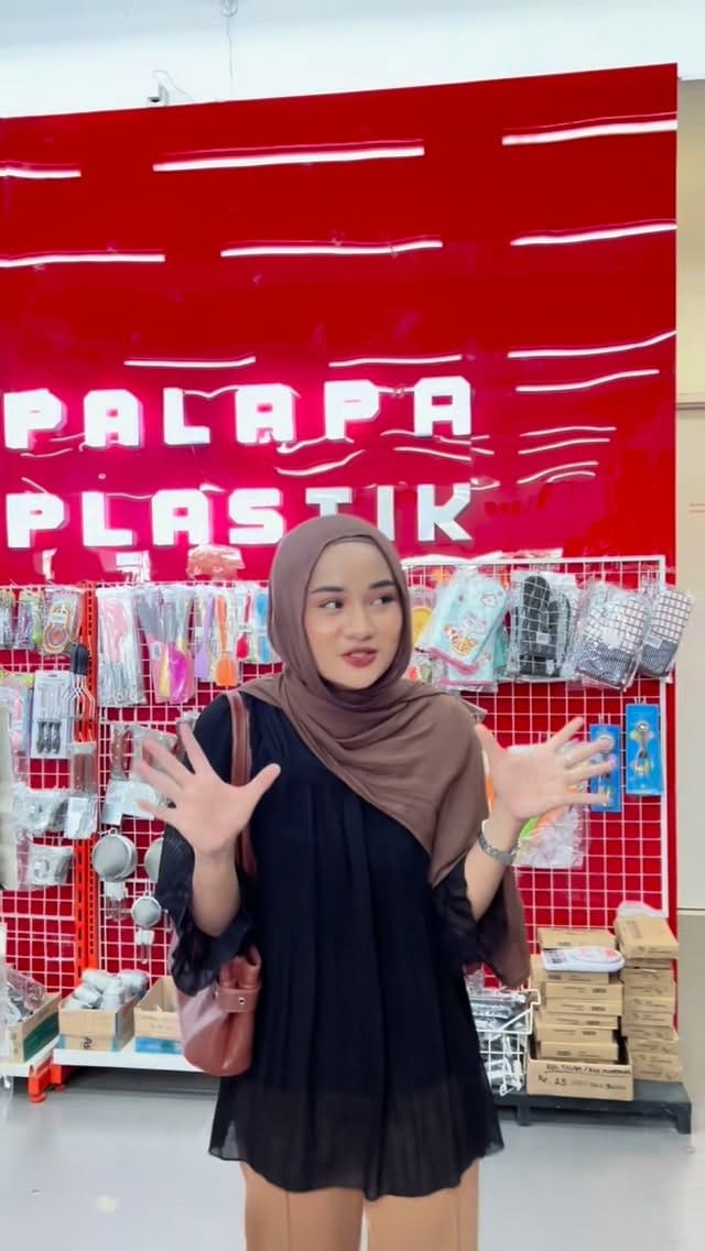 Post 3 by Palapa Plastik & Kemasan on Instagram (video)