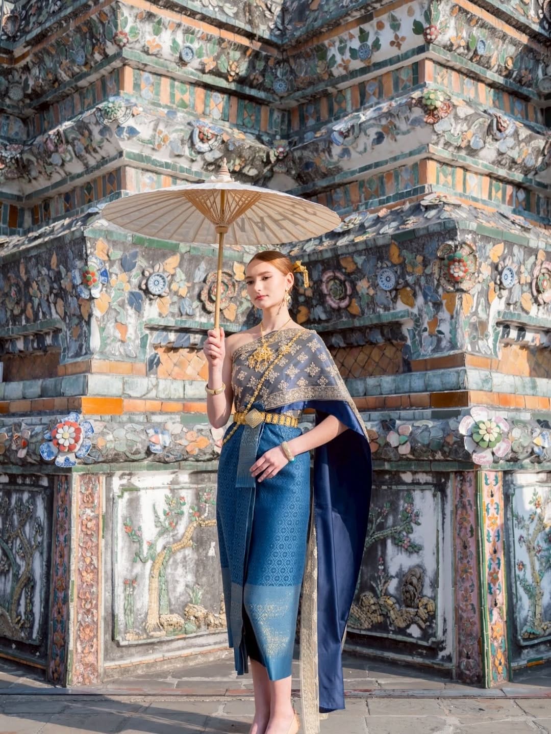 Post 5 by MAHASANÉ THAI COSTUME on Instagram (carousel)