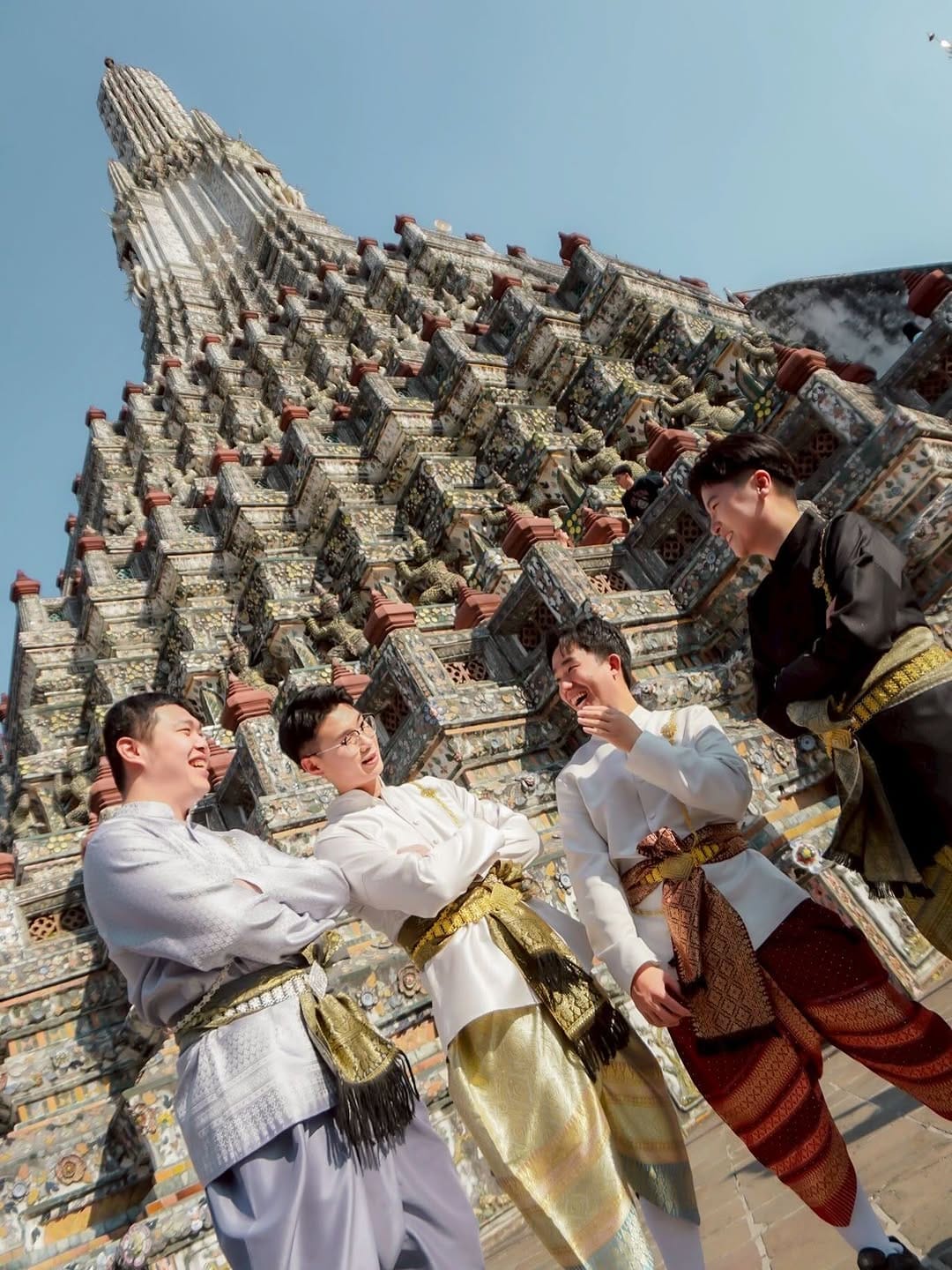 Post 3 by MAHASANÉ THAI COSTUME on Instagram (carousel)