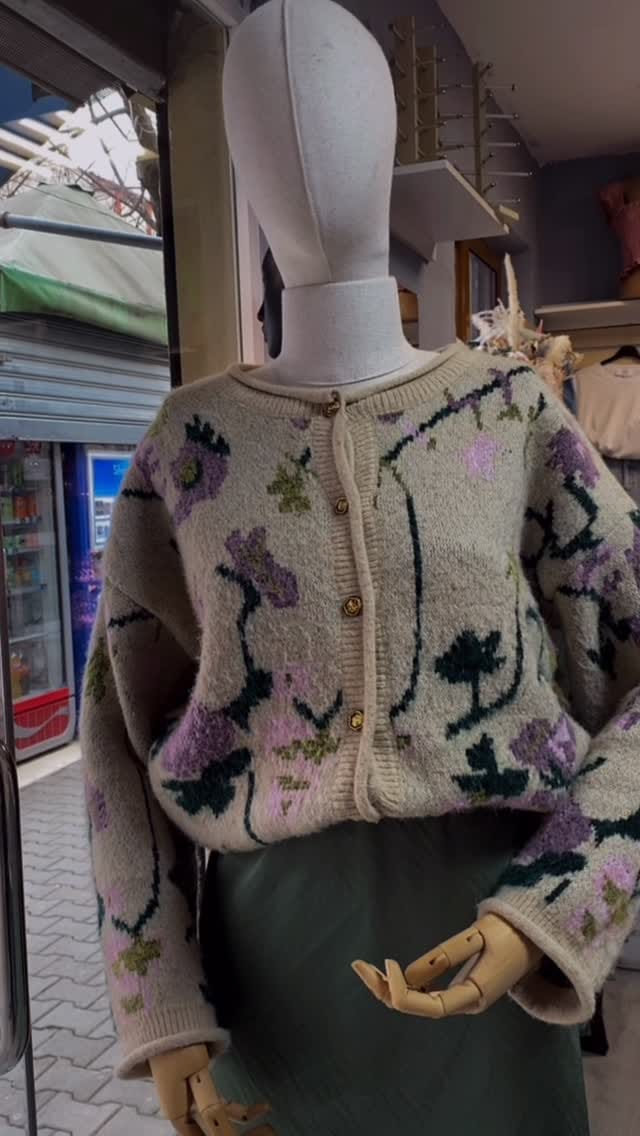 Post 9 by Butik📍 Donald📍 Elbasan📍🇦🇱 on Instagram (video)